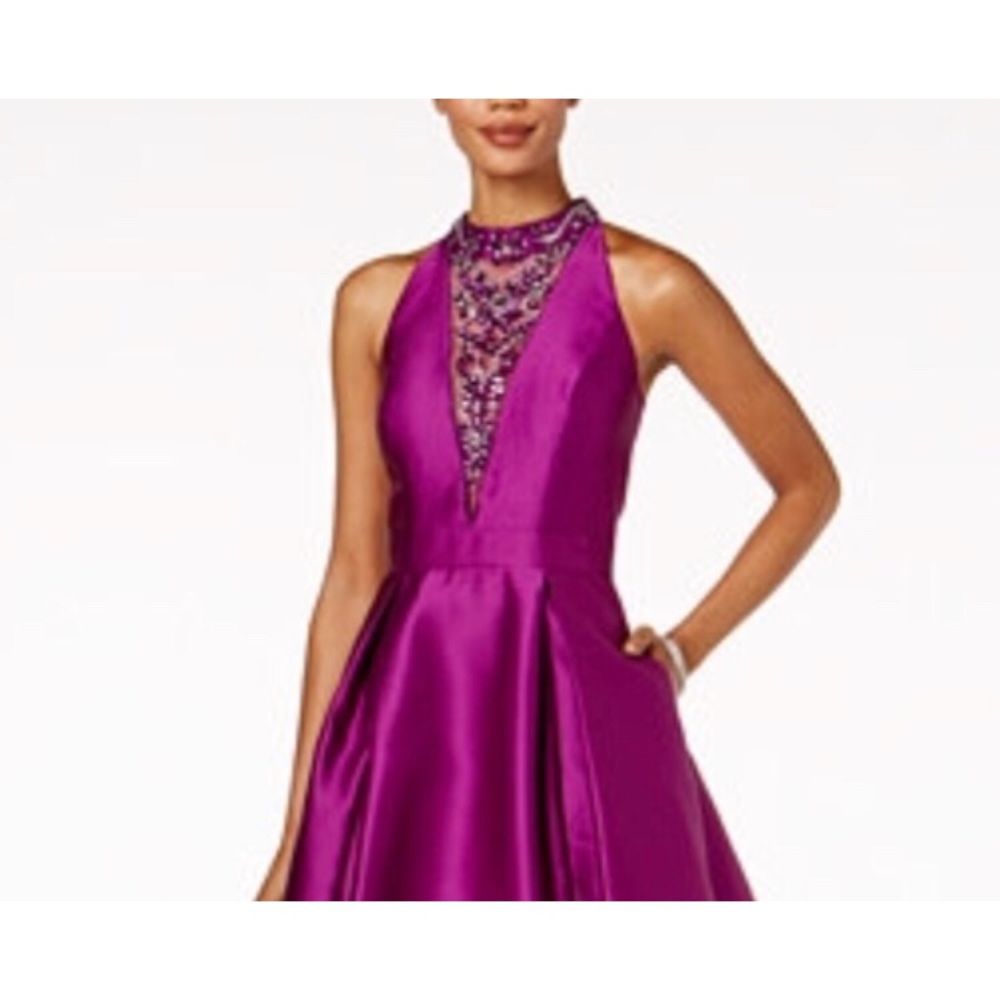 Gorgeous high-low dress.